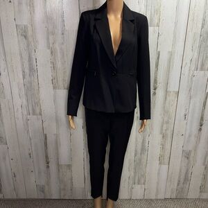 Peace of Cloth Classic‎ Black Pantsuit